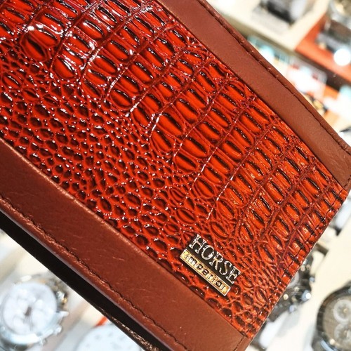 Portefeuille accrocheur rouge